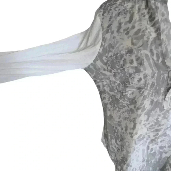 Aritzia Babaton Julien Blouse Popover Top Silk Front Rayon Back Grey White Women - Picture 6 of 12